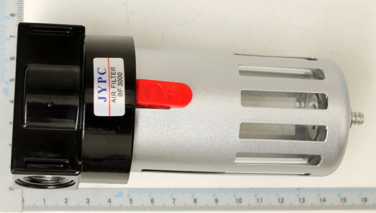 Druckluft-Filteranschluss 2x 3/8 von Scheppach, Ansicht von der Seite mit Maßstab.