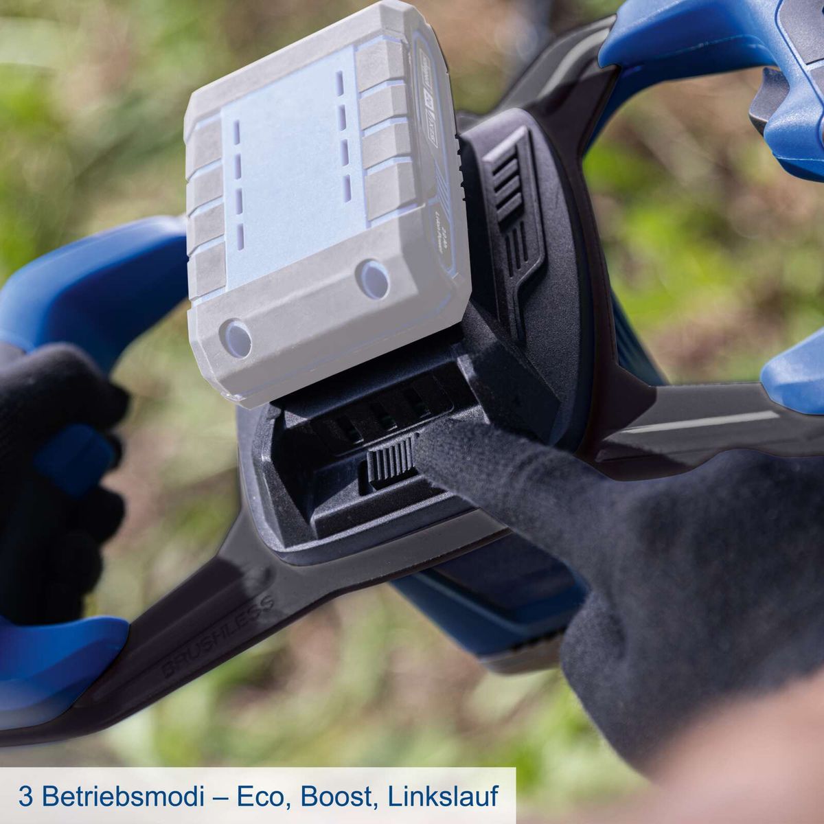 Der Akku Erdbohrer EB100-X Scheppach bietet 3 Betriebsmodi: Eco, Boost und Linkslauf für flexible Anwendung.