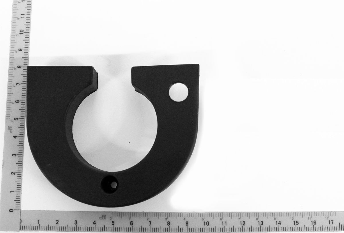 Scheppach-Abdeckung mit U-förmigem Profil für Gehäuserahmen