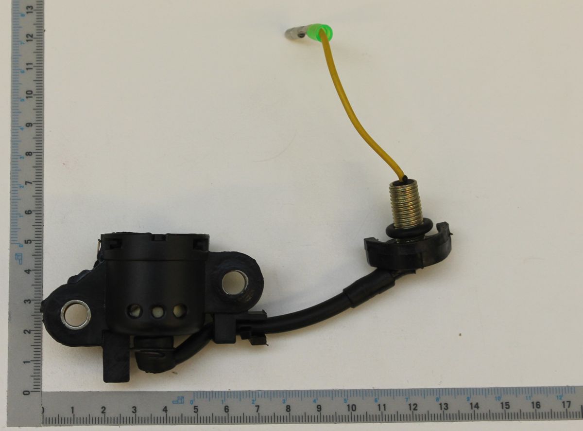 Ölwächter von Scheppach, Ansicht von oben, mit Messskala im Hintergrund.