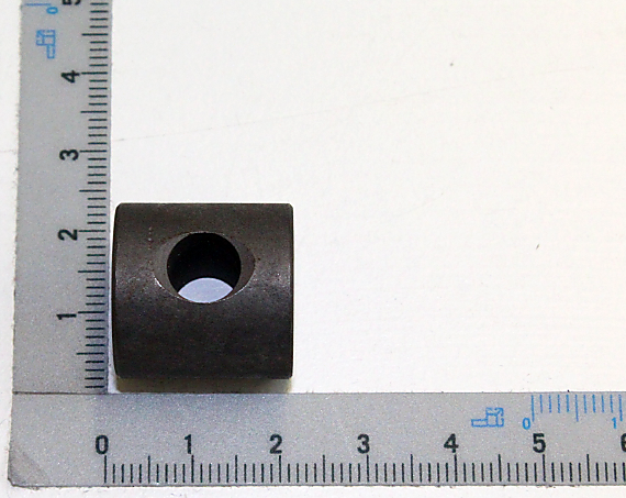 Kleines quadratisches Druckstück mit zentralem Loch für Druckplatte