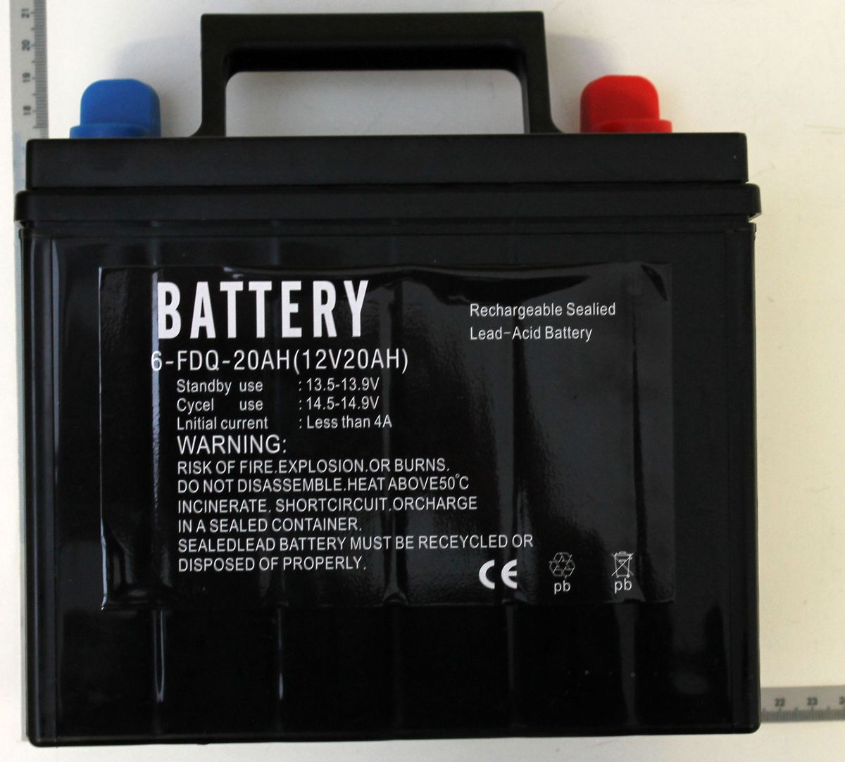 Batterie 6-FDQ-20Ah / 12V von Scheppach. Rechargeable Sealed Lead-Acid Battery. Standby: 13.5-13.9V, Cycle: 14.5-14.9V, Initial current: 