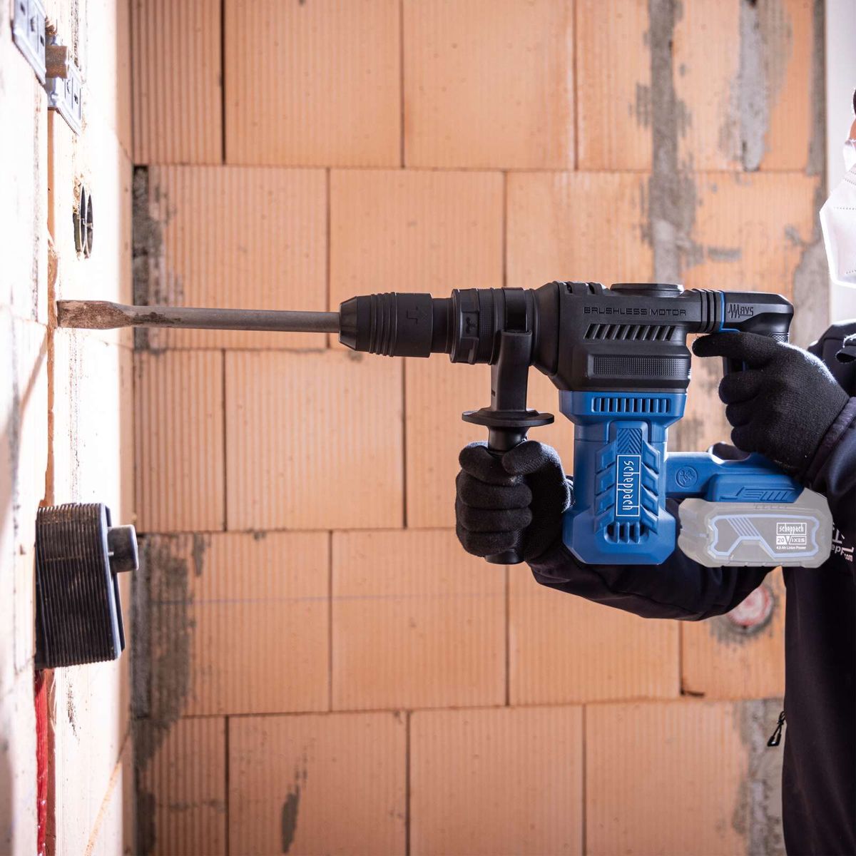 Scheppach Akku-Abruchhammer mit LED-Beleuchtung und 360°-Zusatzgriff, SDS-Max-Anschluss, Akku-Demolitionhammer für präzise Arbeiten