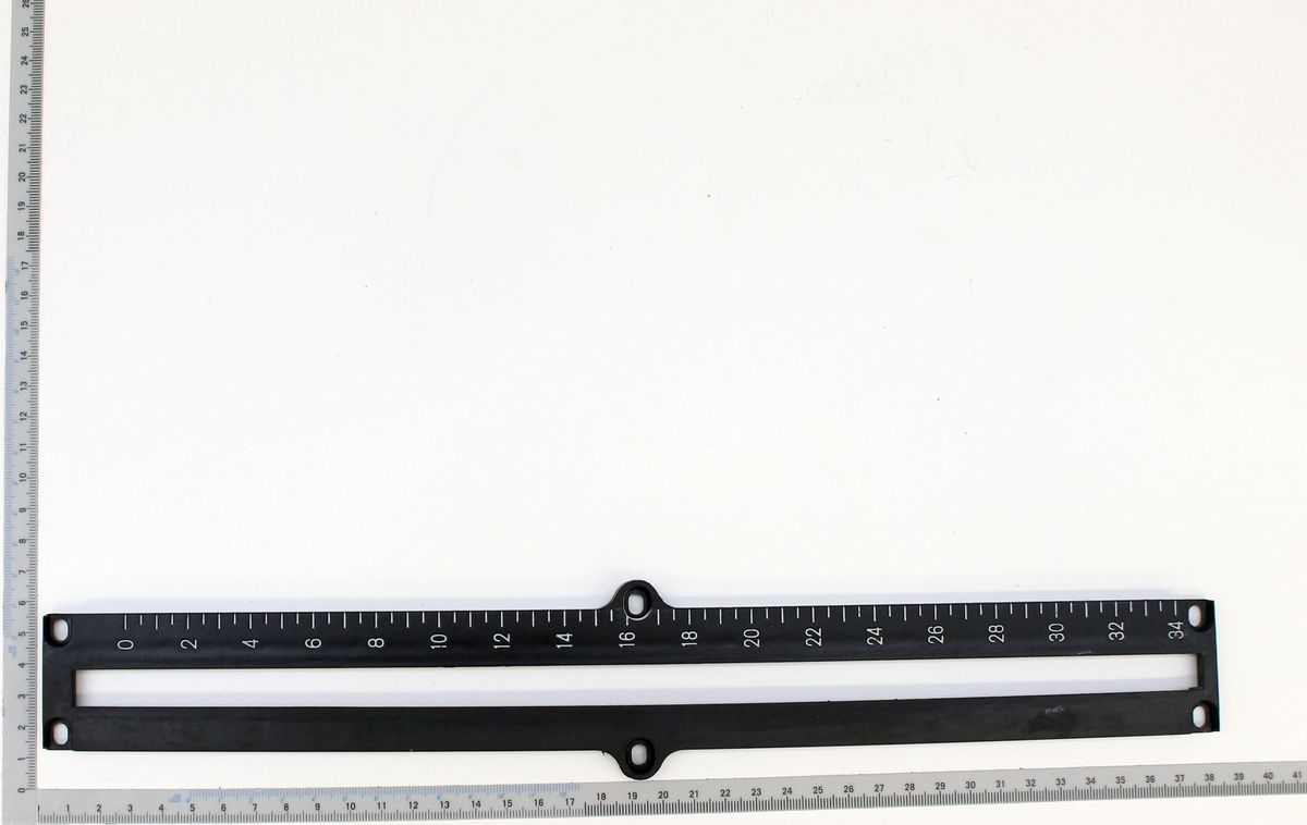 Scheppach-Tisch-Einlage-Skala mit Messmarken und Halterung