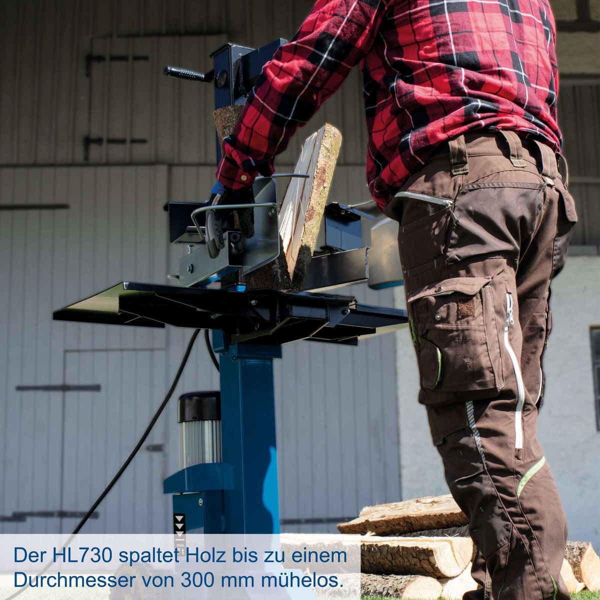 Hydraulischer Holzspalter HL730 mit Spaltgutlänge von 495 mm und Spaltdurchmesser bis 300 mm