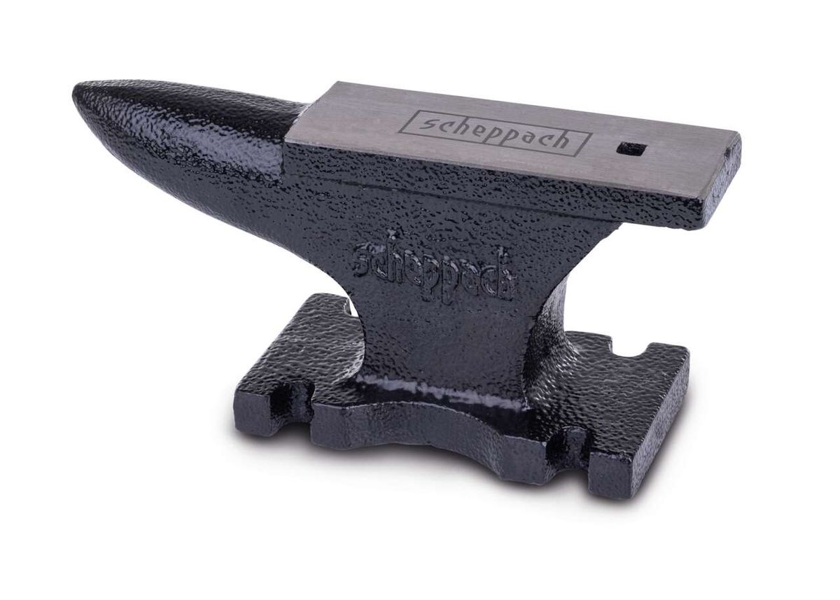 Schmiedeamboss GEA4500 scheppach black, Ansicht von der Seite.