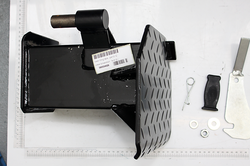 Scheppach-Schwenktischunterteil mit integriertem Halter für Werkzeug