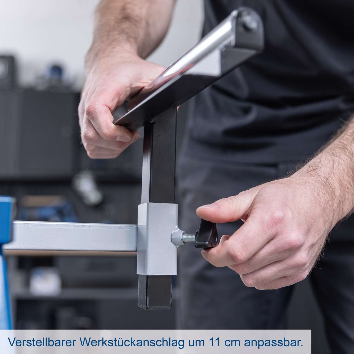 Verstellbarer provisionierter Werkstückanschlag für die Kappsäge mit 11 cm Auszugsbereich
