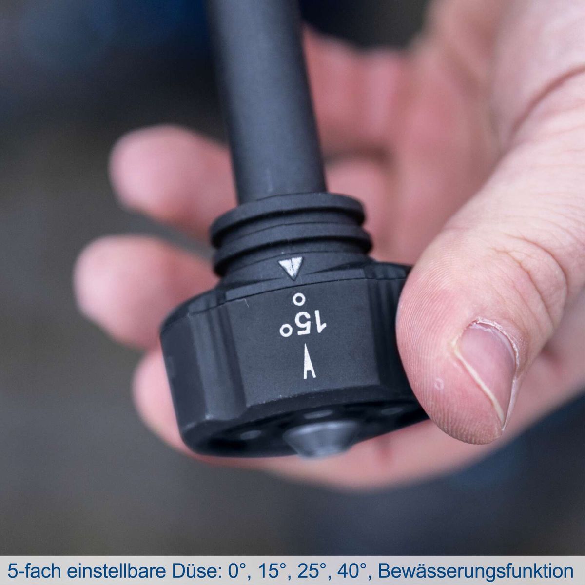 Verstellbare Düse mit fünf Einstellungen: 0°, 15°, 25°, 40° sowie Bewässerungsfunktion
