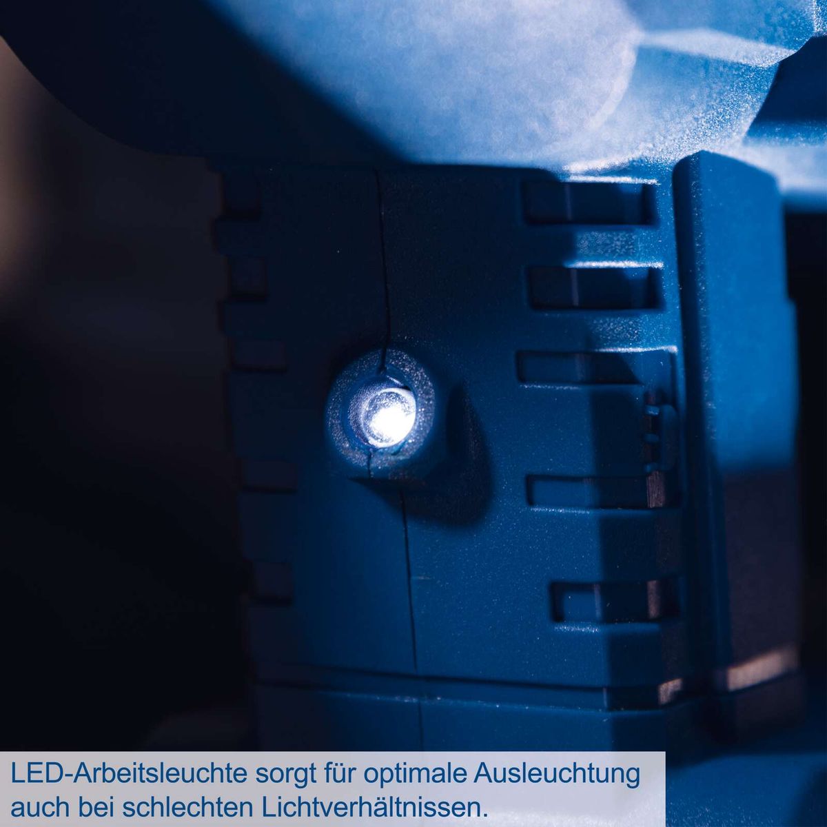 LED-Arbeitsleuchte für optimale Ausleuchtung auch bei schlechten Lichtverhältnissen