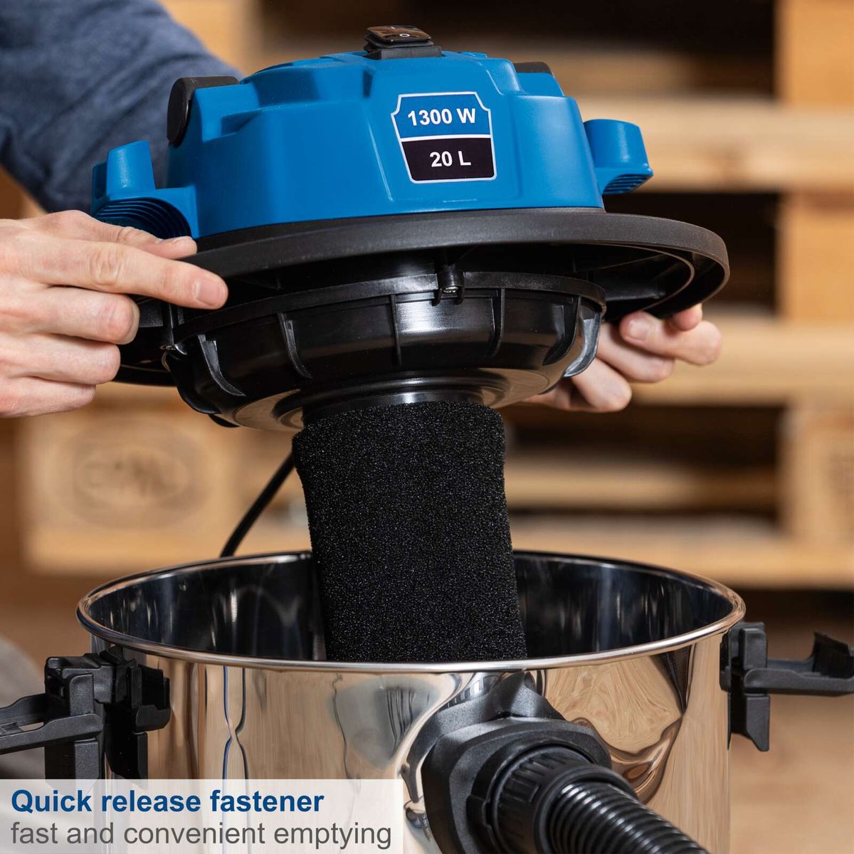 The Scheppach wet/dry vacuum cleaner VC20 features a quick release fastener for fast and convenient emptying. With 1300W power, a 20L stainless steel container, and a 4m connection cable.