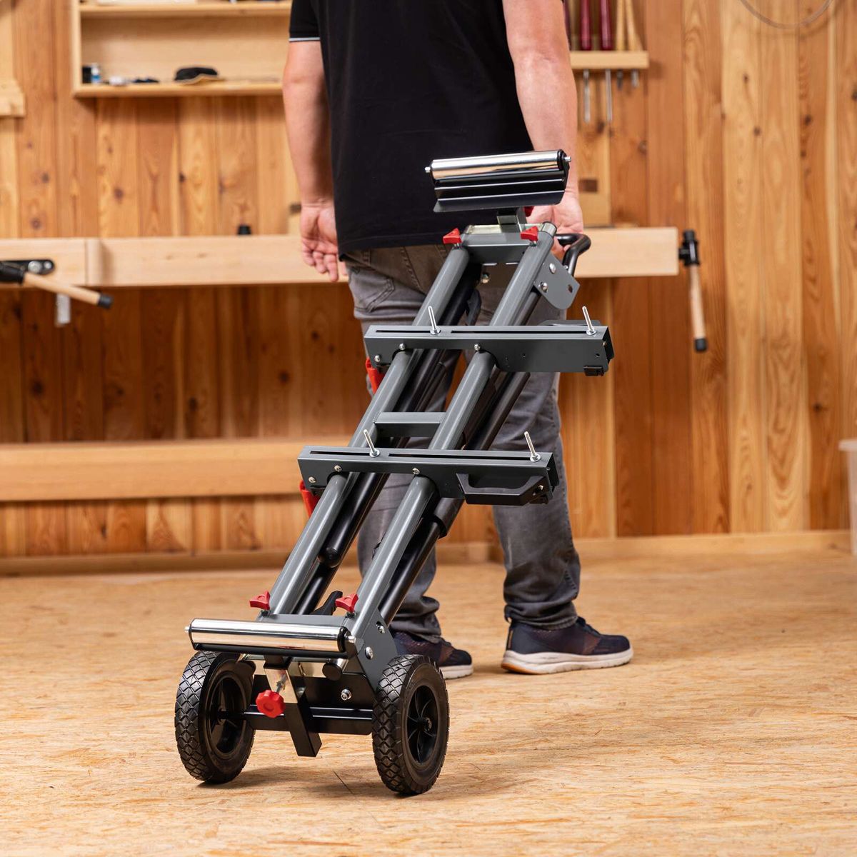 Ausziehbares Untergestell mit Teleskoparm und Rollen für Traglast bis 200 kg