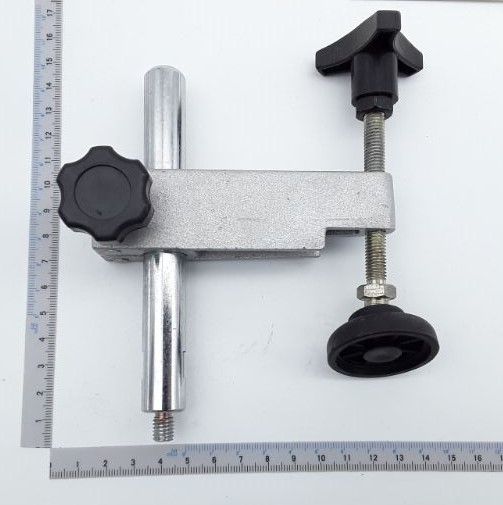 Scheppach-Werkstückspanner mit Schraubmechanismus und Gummipuffer