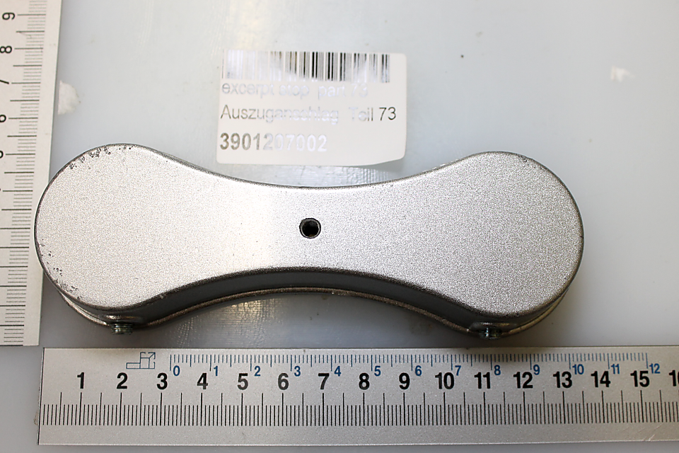 Ein Auszuganschlag von Scheppach, gezeigt von oben auf weißem Hintergrund.