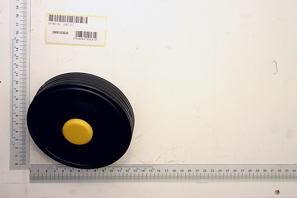 Ein Rad mit der Bezeichnung 'Rad kpl. Ø120mm/Ø8mm/40mm' von Scheppach, von oben fotografiert.