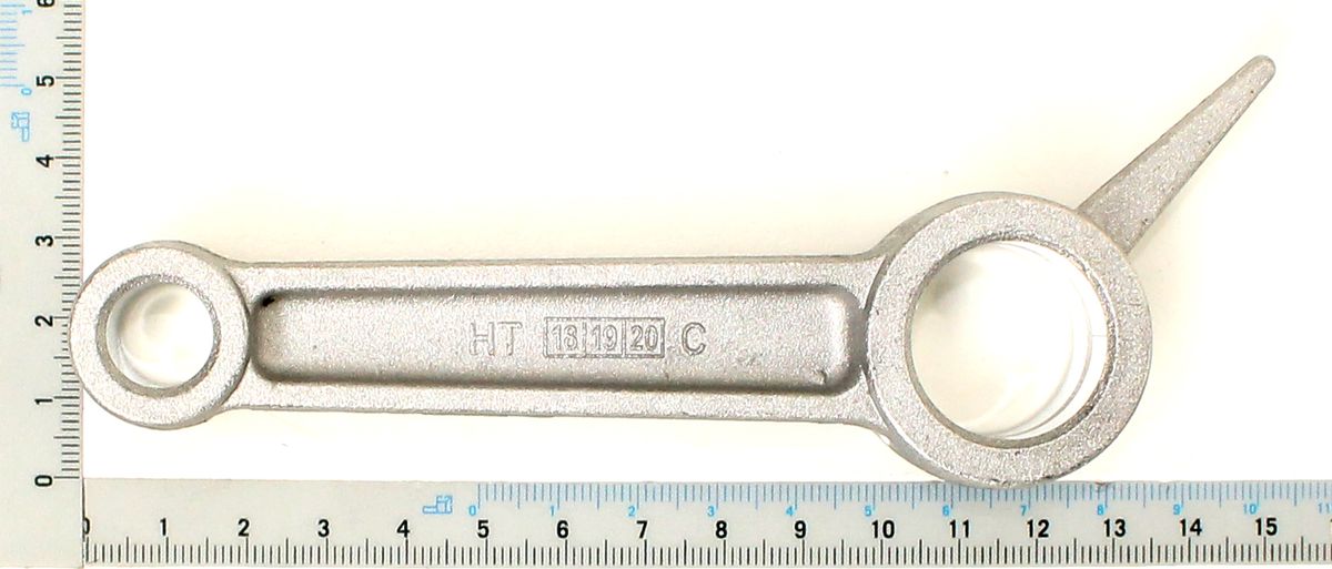 Scheppach-Pleuel mit Messskala, Markierung 'HT 13|19|20 C'