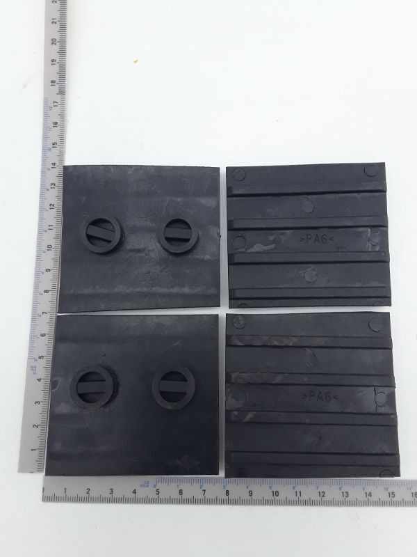 Plastikführungselemente (Set mit vier Stück) für präzise Führungssysteme