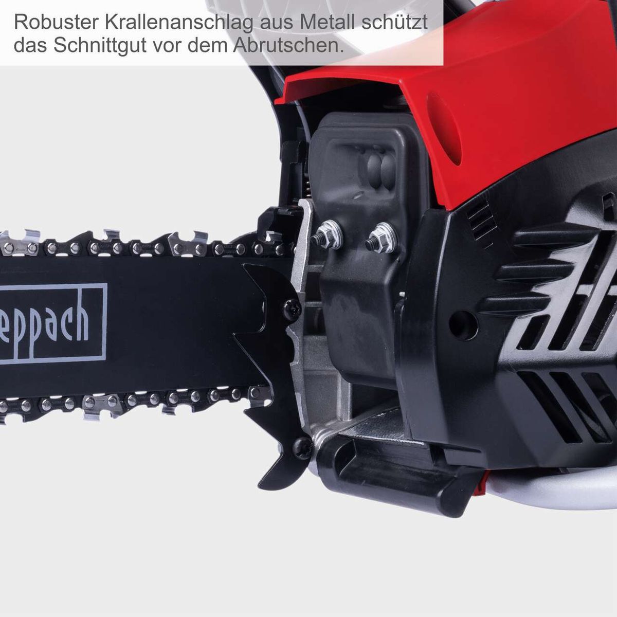 Robuster Krallenanschlag aus Metall schützt das Schnittgut vor dem Abrutschen. Die Scheppach Benzin-Kettensäge PCS38 verfügt über ein 14" ProCut-Schwert und eine -Kette.