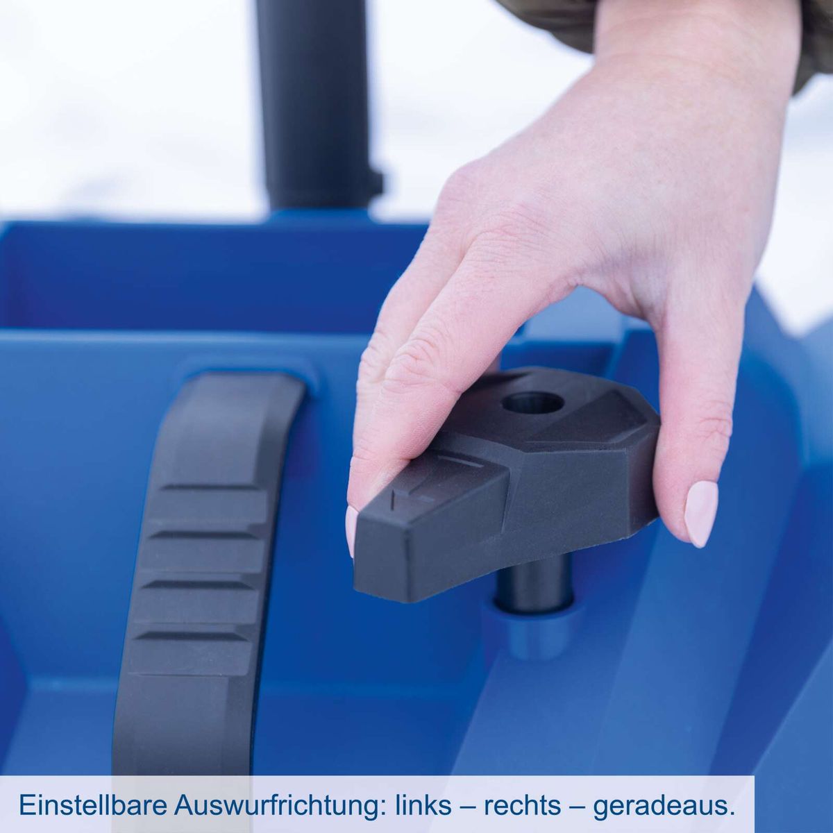 Verstellbare Auswurfrichtung für seitliches, rechtes oder gerades Auswerfen