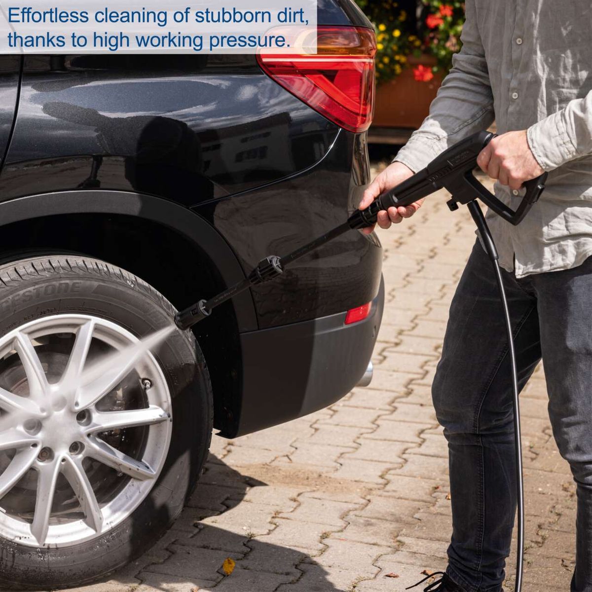 The Scheppach HPC1400 high-pressure cleaner provides effortless cleaning of stubborn dirt thanks to high working pressure. With a 3m hose, 110bar, and a flow rate of 390 l/h at 1400W.