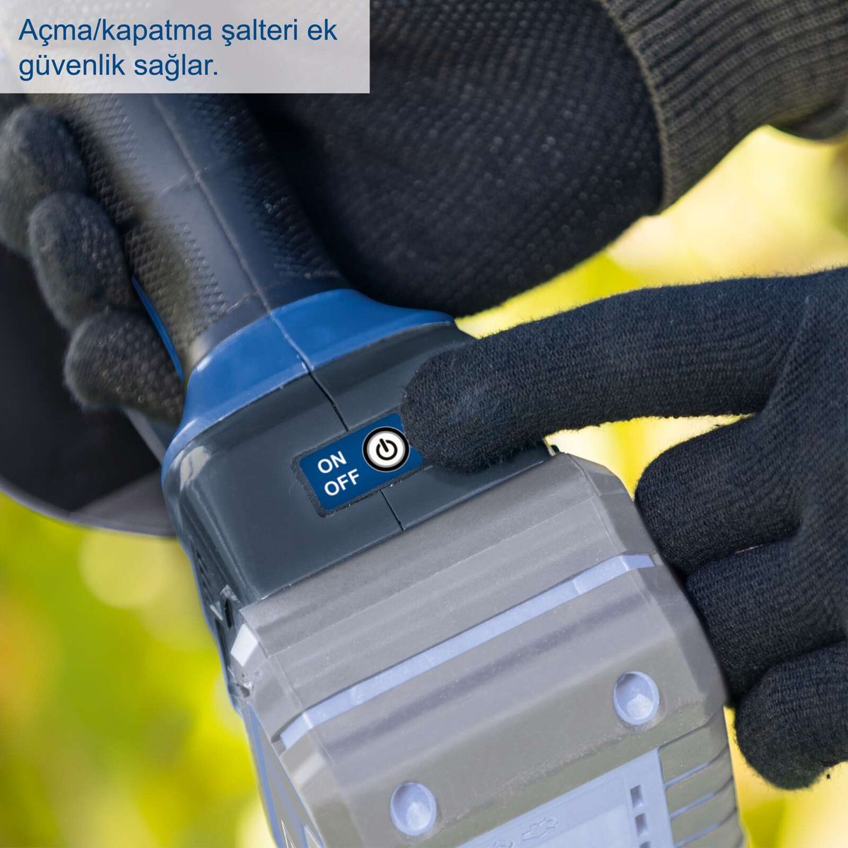 Der Akku-Gehölzschneider BC-PS150-X von Scheppach verfügt über einen Ein-/Ausschalter mit Sicherheitsfunktion.