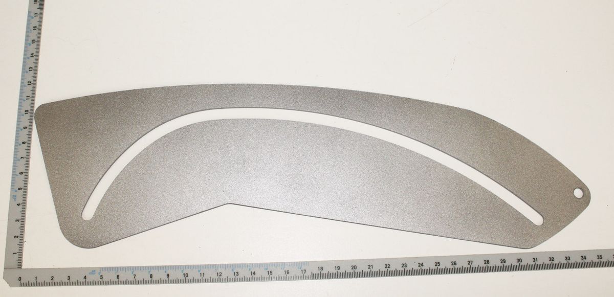 Sicherheitsblech für Werkzeug, Teil eines Sets mit präziser Kontur und Aussparungen