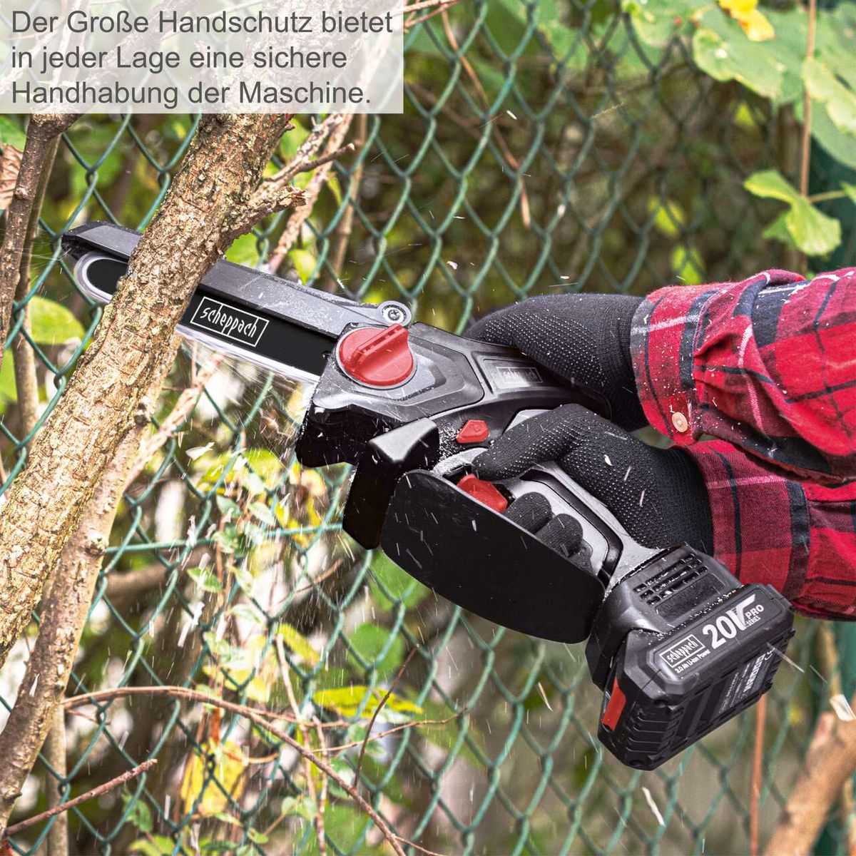 Scheppach Akku-Gehölzschneider mit ergonomischem Griff und sicherer Handhabung in jeder Lage