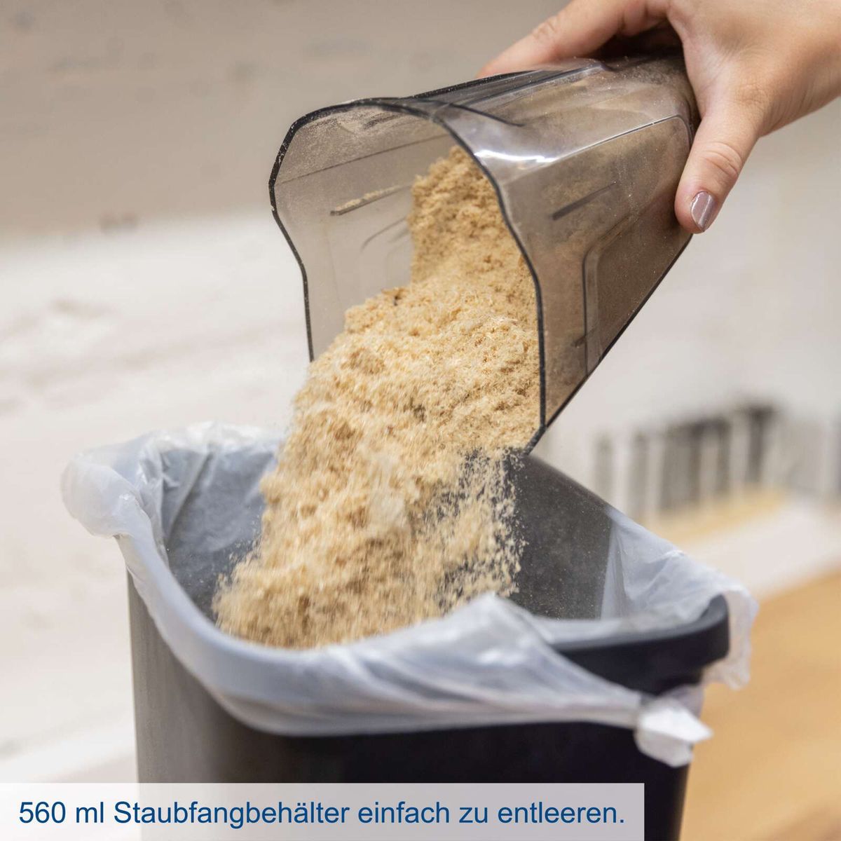 Dust collection container mit 560 ml Kapazität für einfache Entleerung