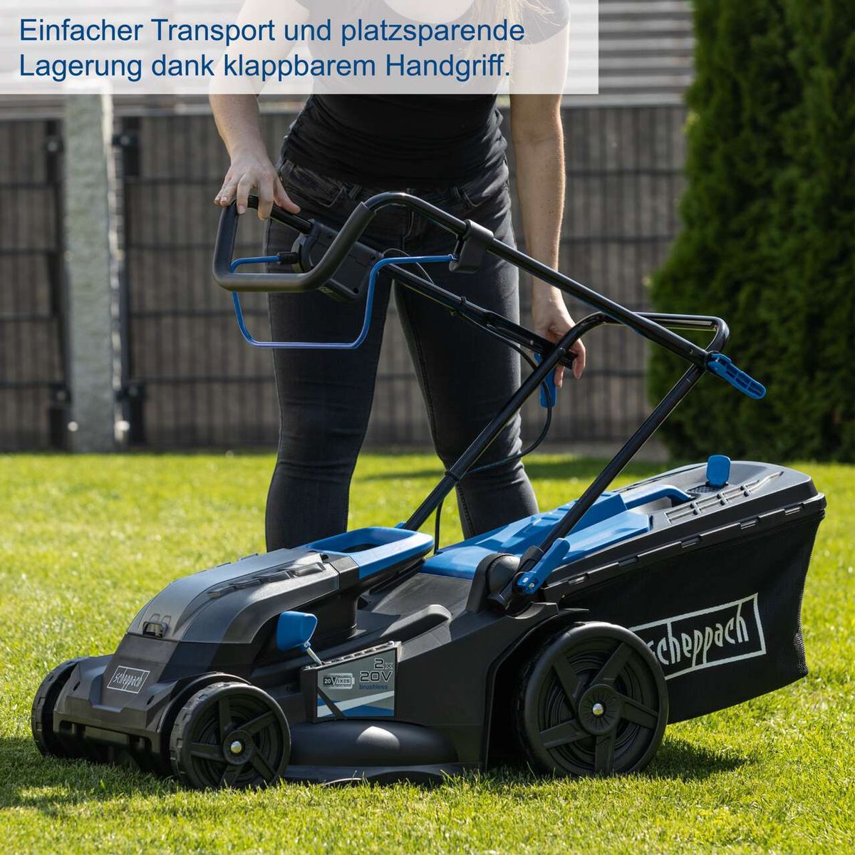 Der Akku-Rasenmäher BC-MP430-X von Scheppach bietet einfachen Transport und platzsparende Lagerung dank klappbarem Handgriff. Ideal für Rasenflächen bis 700 m² mit 43 cm Schnittbreite und 50L Grasfangkorb.