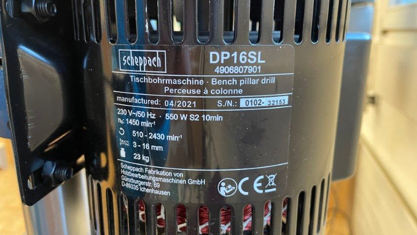 Scheppach DP16SL Tischbohrmaschine, hergestellt 04/2021, 230 V, 550 W, 1450-2430 U/min, 3-16 mm, 23 kg.