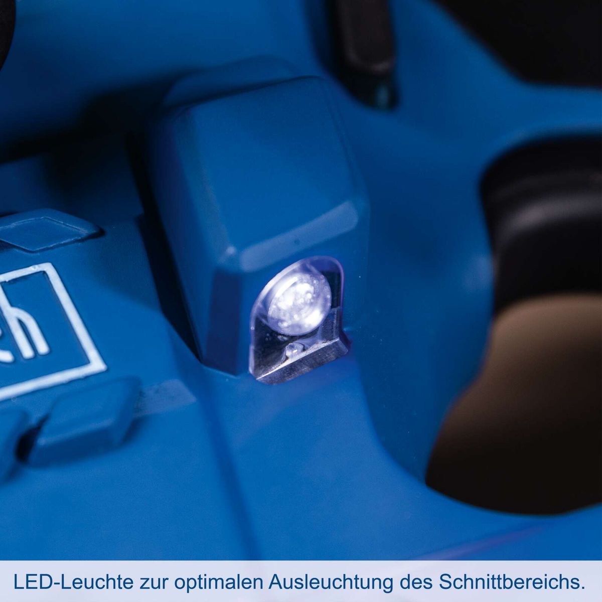 LED-Beleuchtung für präzisen Schnittbereich bei Scheppach-Metallbandsäge
