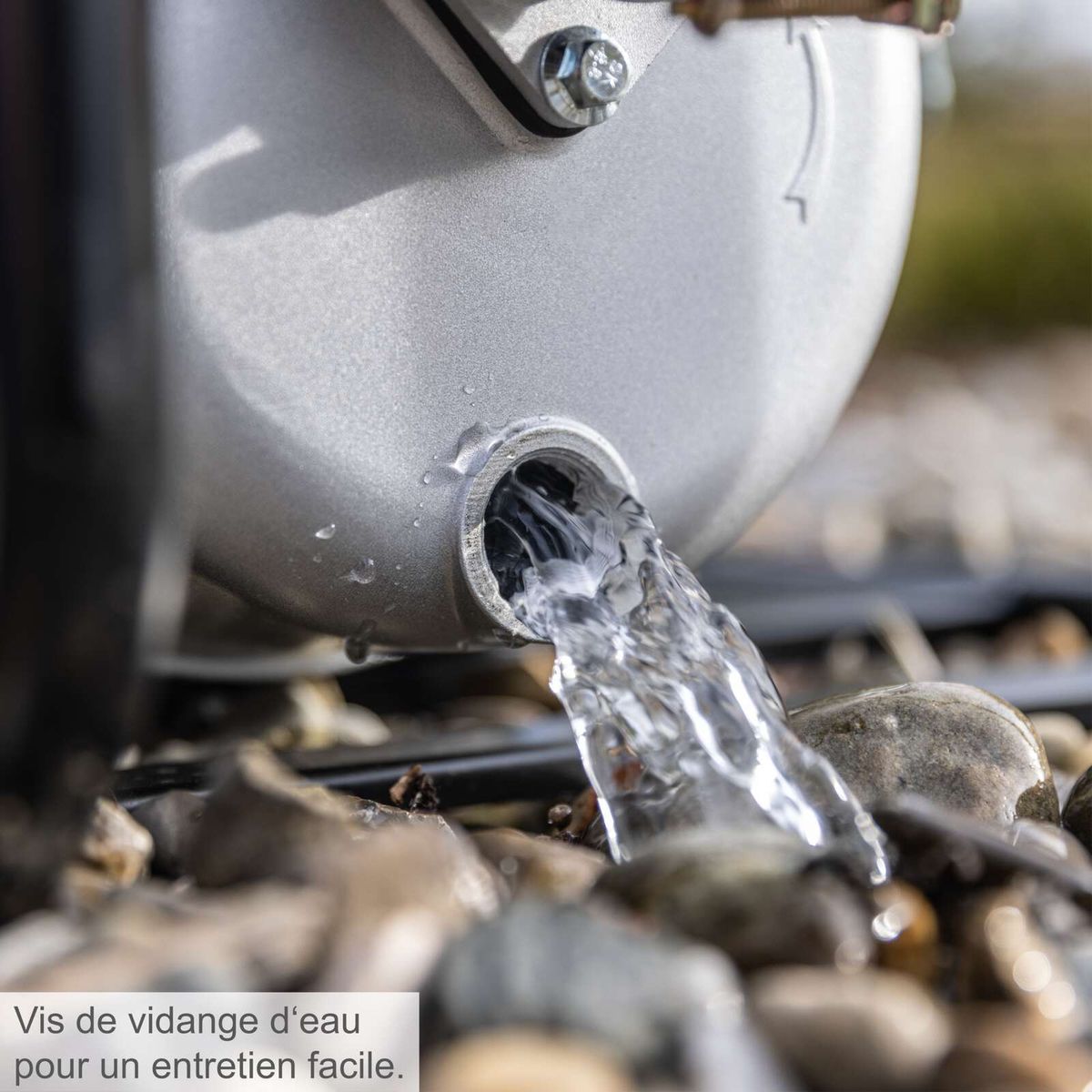 The Scheppach tool features a water drain screw for easy maintenance.