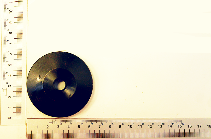 Ein Spannflansch mit der Bezeichnung 88001547_Skala. Das Produkt ist von vorne zu sehen.