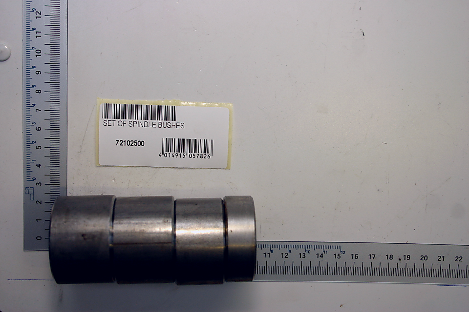 Spindelbuchsen - Satz, Artikelnummer 72102500, drei zylindrische Metallteile, von der Seite fotografiert.