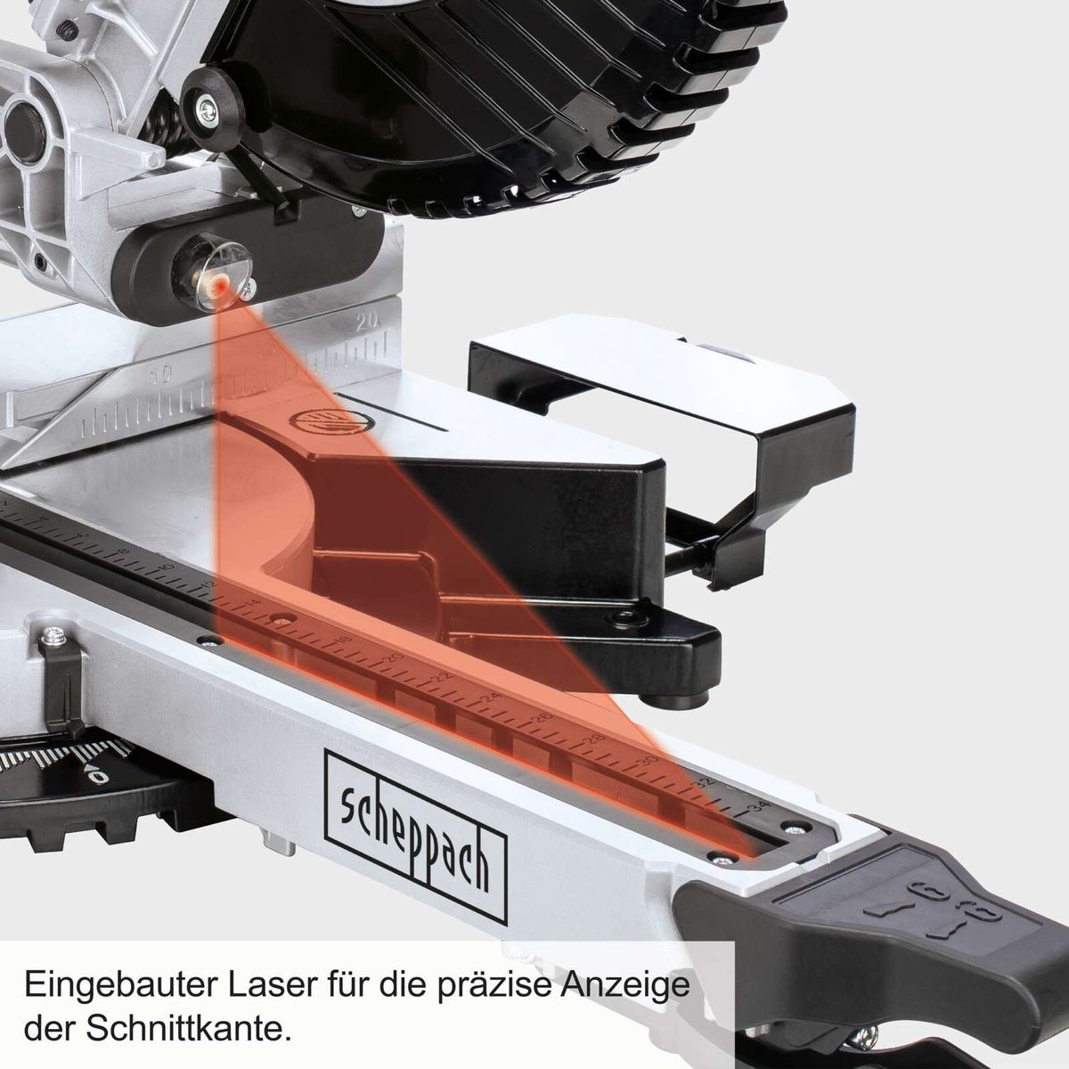 Der Scheppach-Schnittplotter verfügt über einen eingebauten Laser für die präzise Anzeige der Schnittkante.