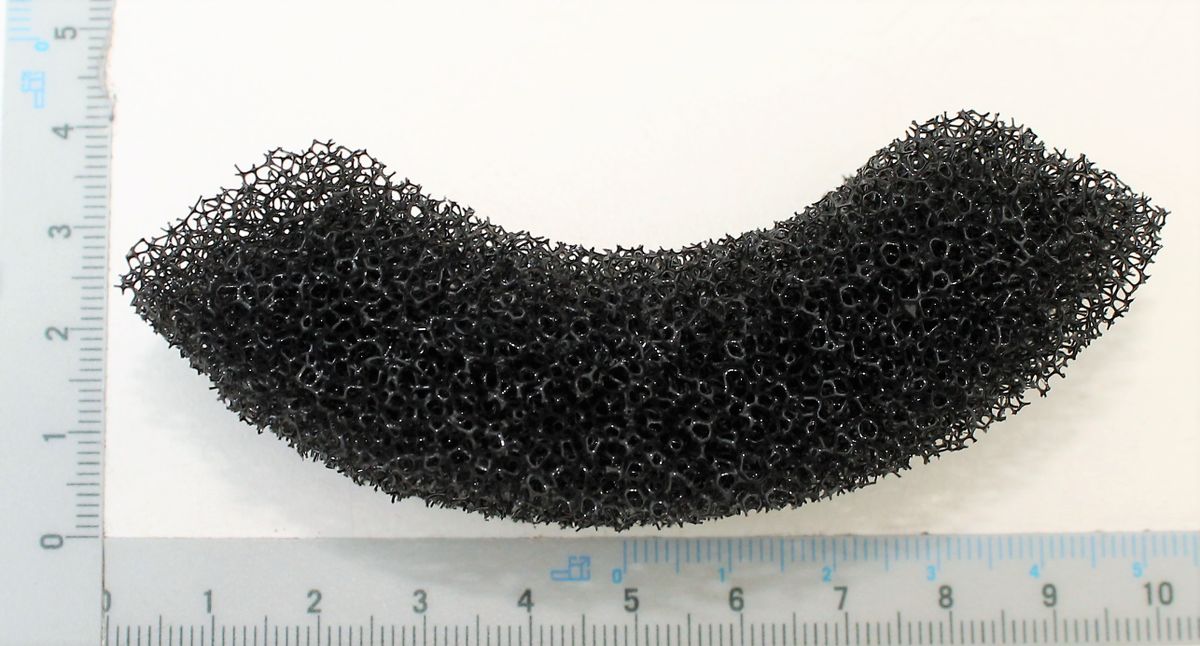 Filterschwamm-Struktur aus scheppach Typen-Set, 3D-gelochte Oberfläche