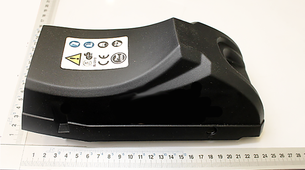 Scheppach-Motorabdeckung mit Sicherheitshinweisen und Anschlussklemmen