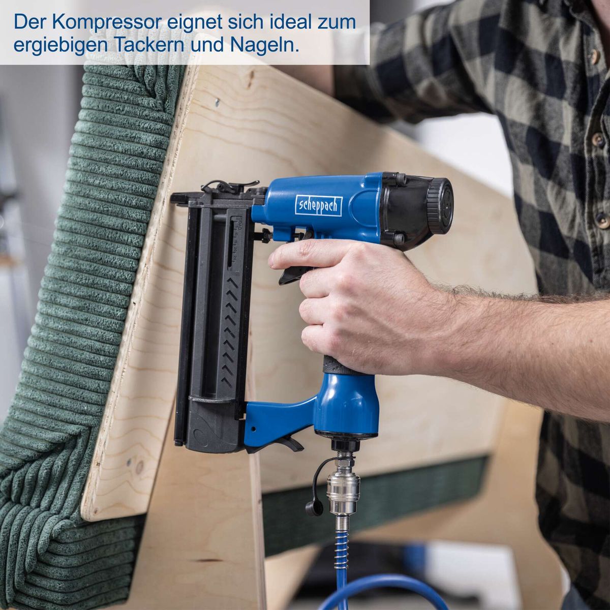 Scheppach-Kompressor HC26Si im Einsatz beim Nägeln und Tackern mit pneumatischem Werkzeug