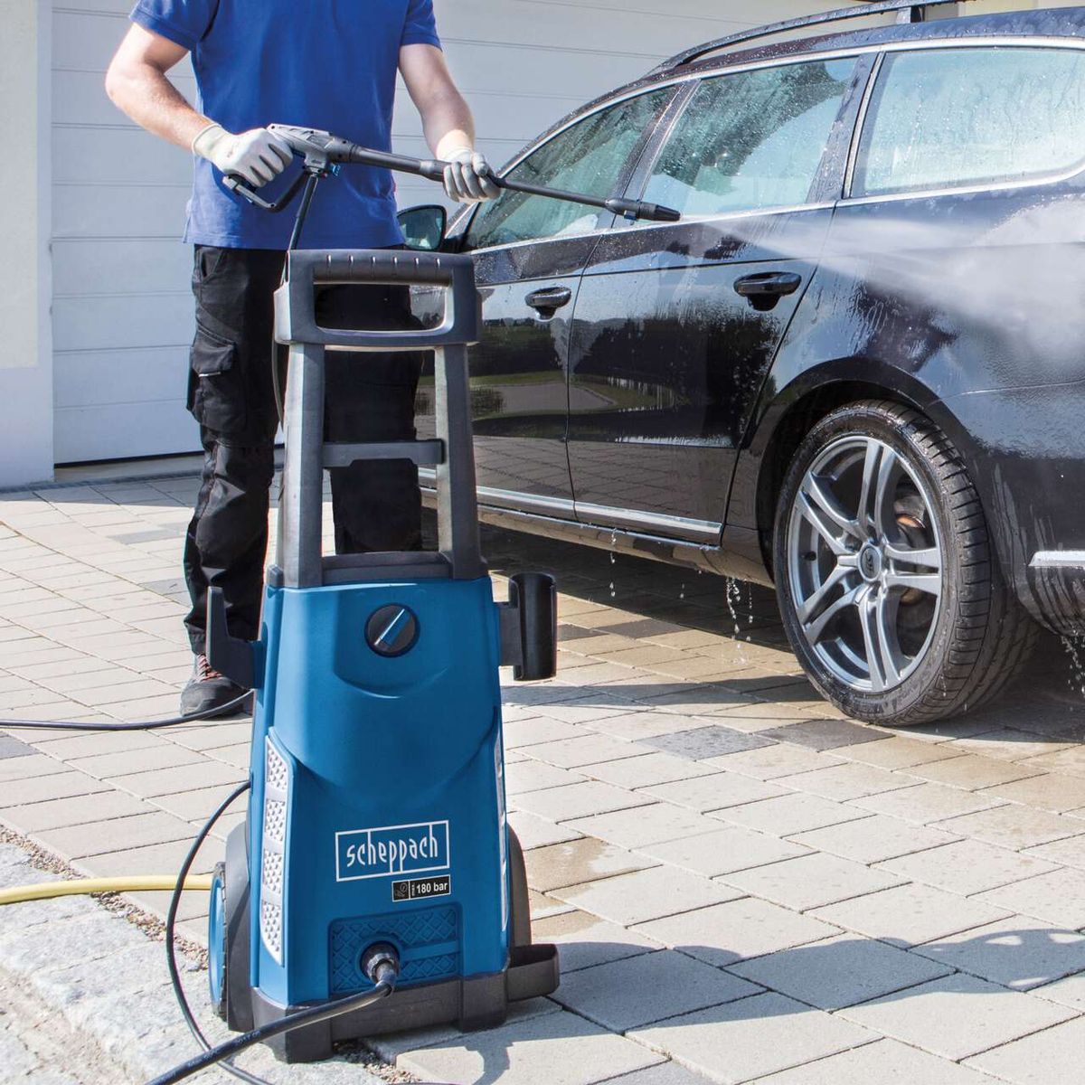 Hochdruckreiniger mit Quick-Connect-System und 180 bar Druck, Scheppach, zur Reinigung von Fahrzeugteilen