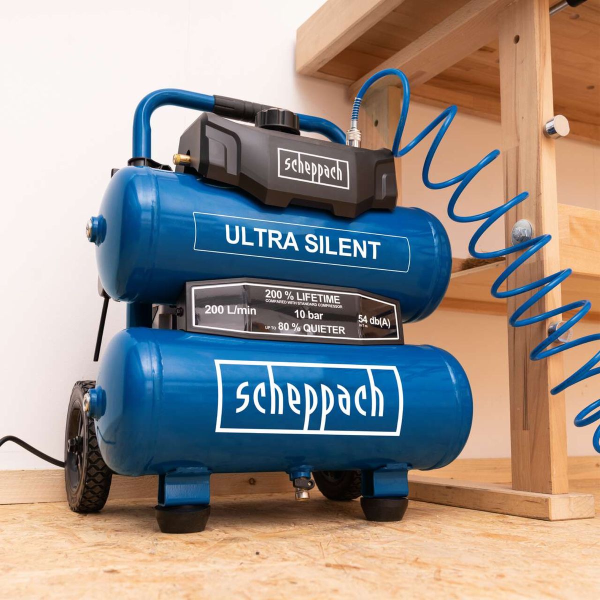 Ultra-silent Scheppach-Doppeldruckluftkompressor mit 200 Liter/min, 10 bar und 54 dB(A) – ölfrei und extrem leise
