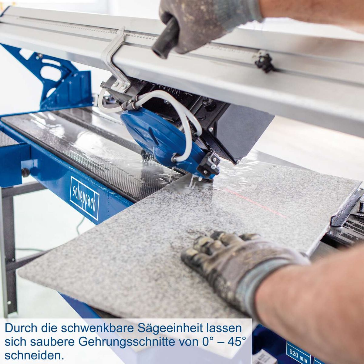Der Fliesenschneider FS3600 von Scheppach ermöglicht saubere Gehrungsschnitte von 0° bis 45° dank schwenkbarer Sägeeinheit. Ideal für präzises Zuschneiden von Fliesen.