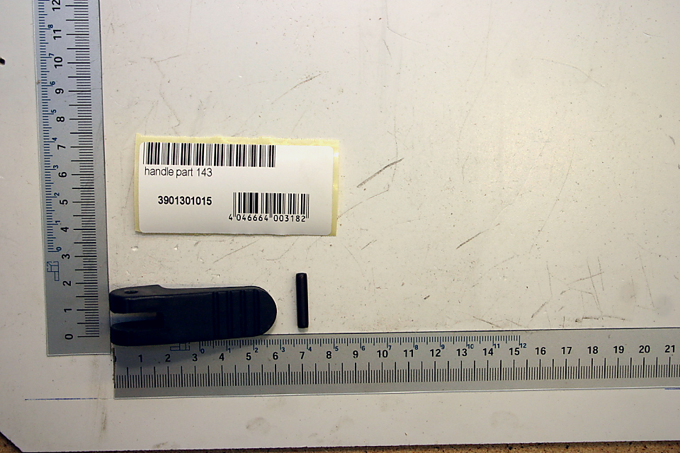 Klemmhebel-Teilelement mit Beschriftung und Barcode (Scheppach-Artikel 3901301015)