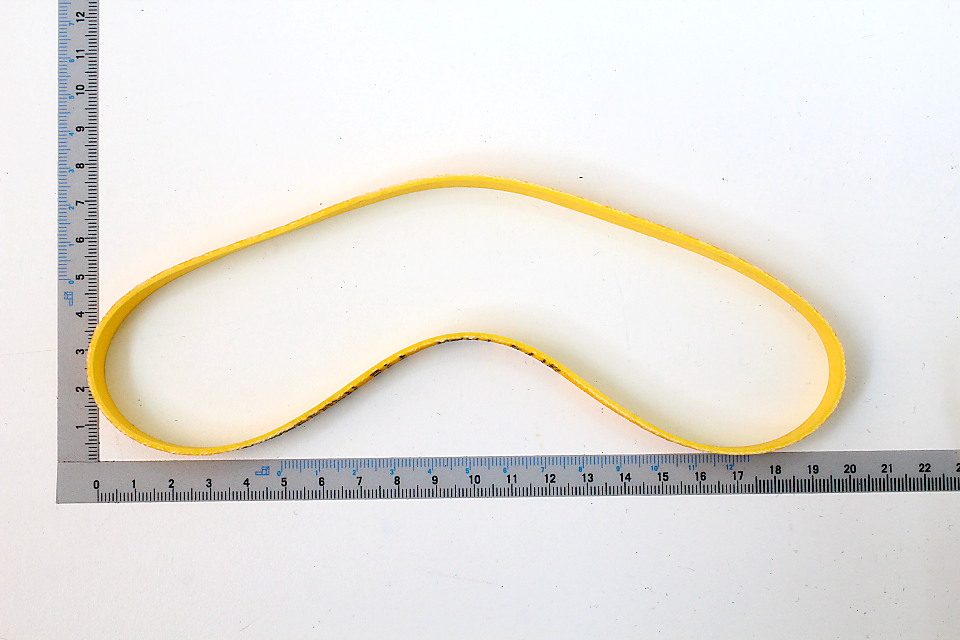 Zubehor, Riemen, Diagramm, Handlung