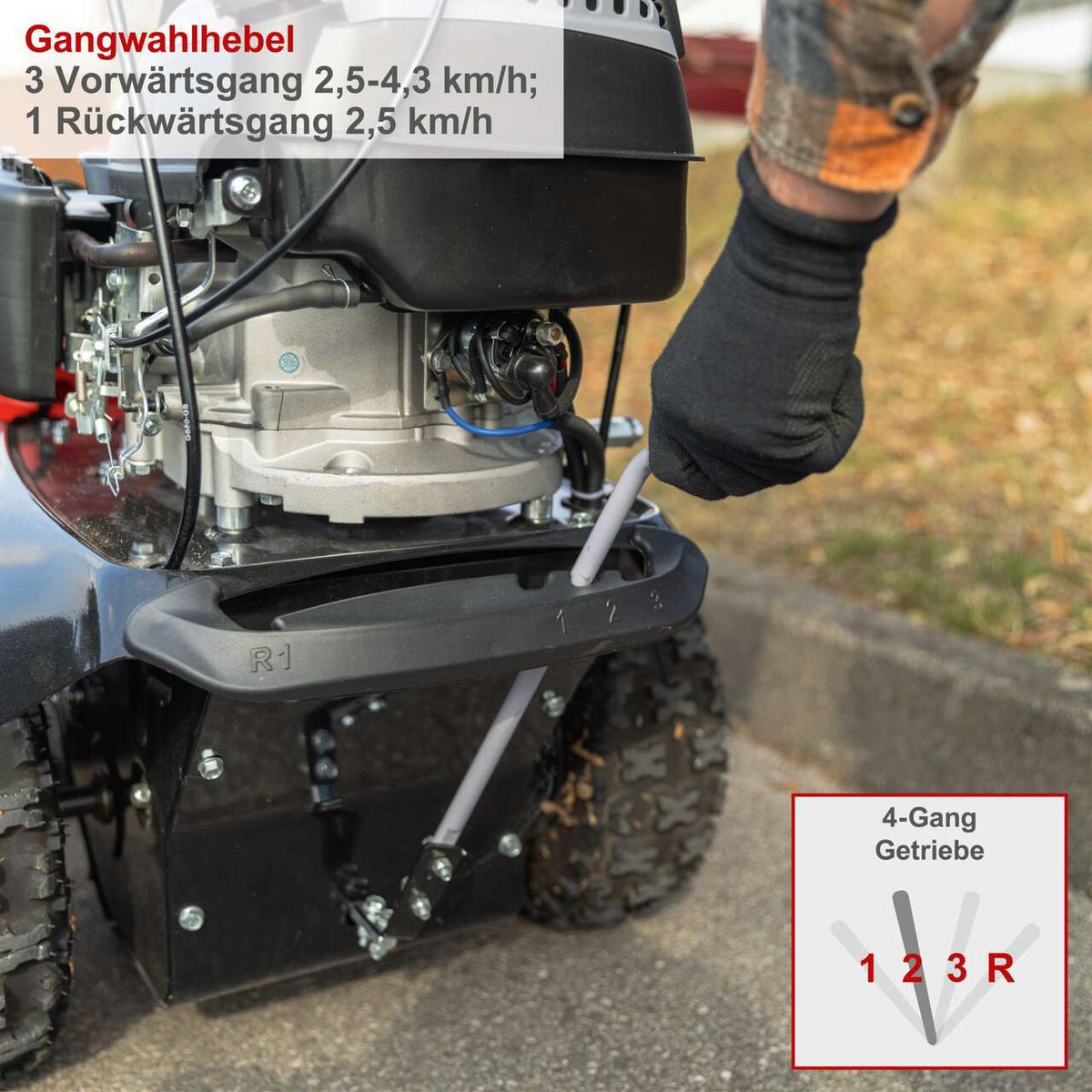 Die Benzin Kehrmaschine SC2200PE von Scheppach hat ein 4-Gang-Getriebe mit 3 Vorwärtsgängen (2,5-4,3 km/h) und 1 Rückwärtsgang (2,5 km/h).