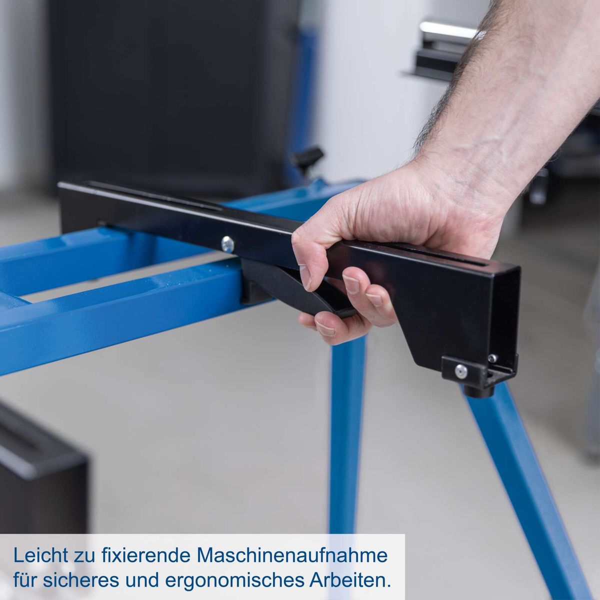 ErgonomischeJátékvezetőfassung für sicheres Arbeiten mit leicht zu fixierender Halterung