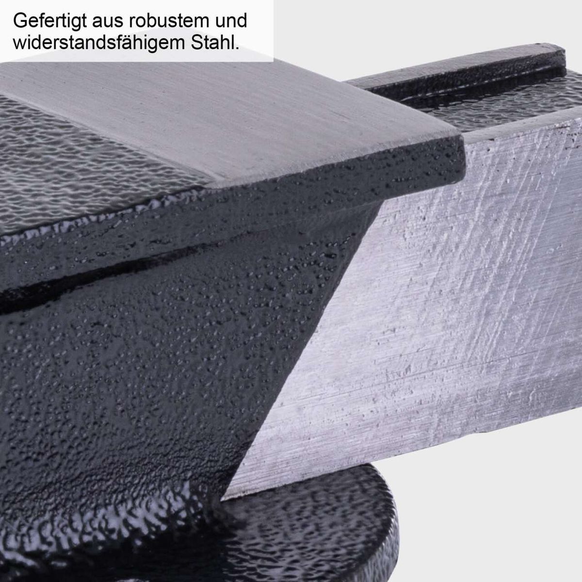 Der Schraubstock ASV125 von Scheppach ist aus robustem und widerstandsfähigem Stahl gefertigt.