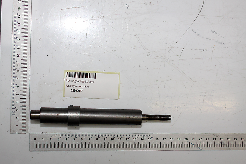 Führungsachse von Scheppach, Artikelnummer 62300087, gezeigt von der Seite auf weißem Hintergrund.