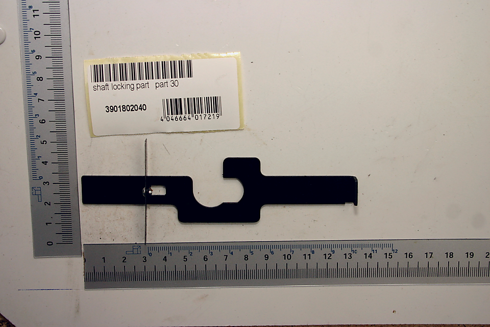 Sperrhebel von Scheppach, Artikelnummer 3901802040, Teil 30. Gezeigt von der Seite auf weißem Hintergrund.