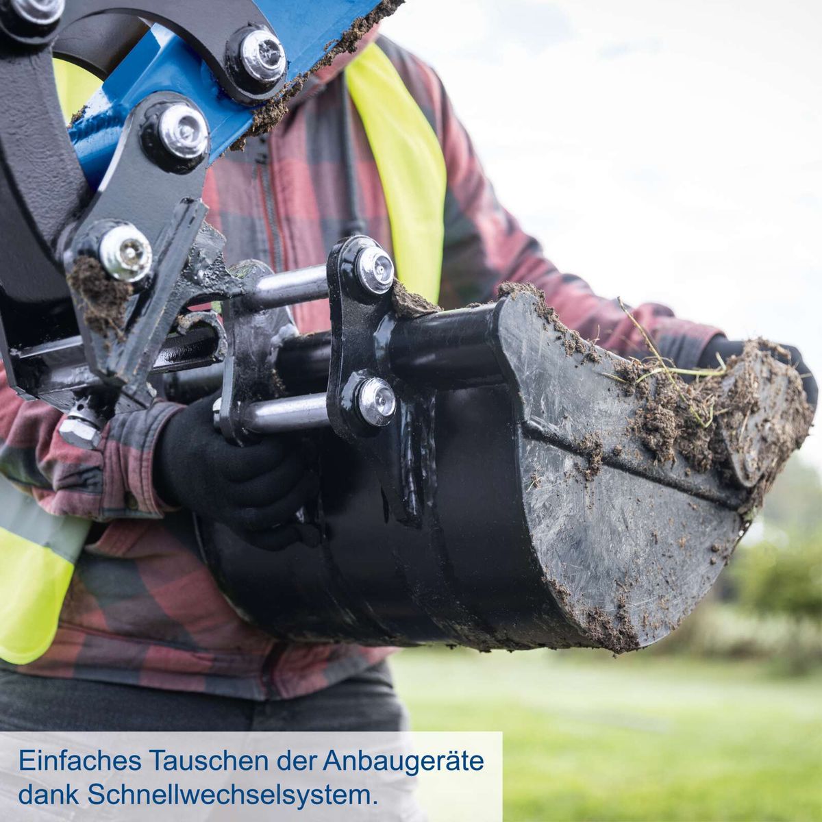 Schnellwechselsystem für Austausch von Anbaugeräten auf Mini-Bagger EXC1400