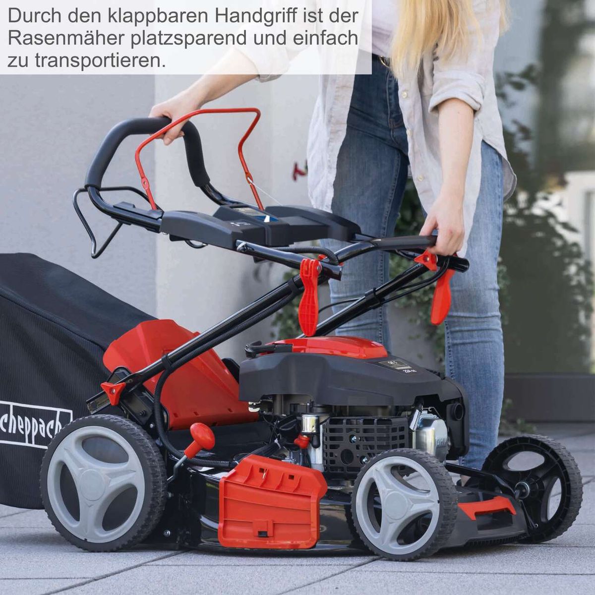 Klappbarer Handgriff für platzsparendes Transportieren eines Scheppach-Rasenmähers